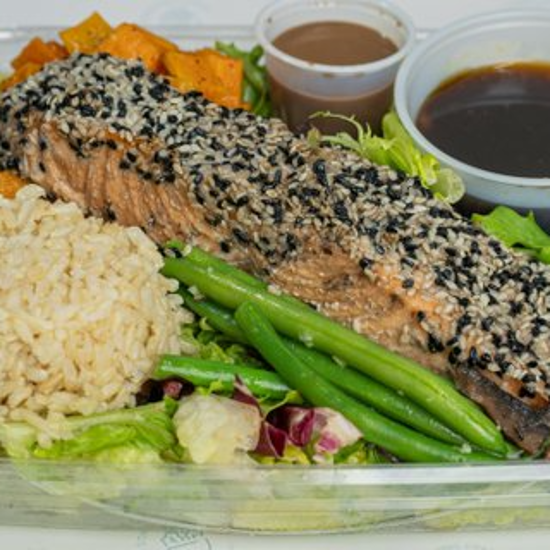 Romo Salmon Teriyaki Salad