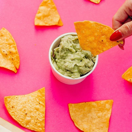 Catering Guacamole (16oz) (with chips)