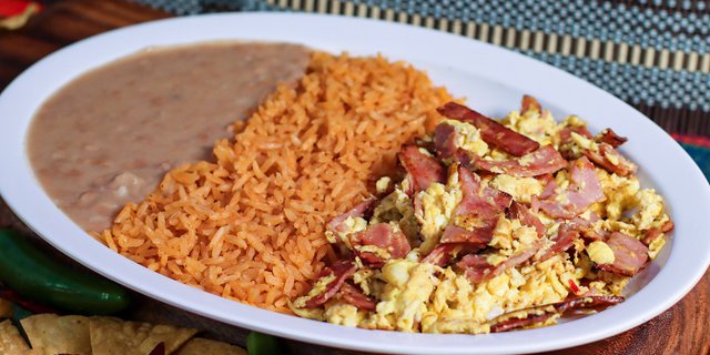Huevos Con Jamon